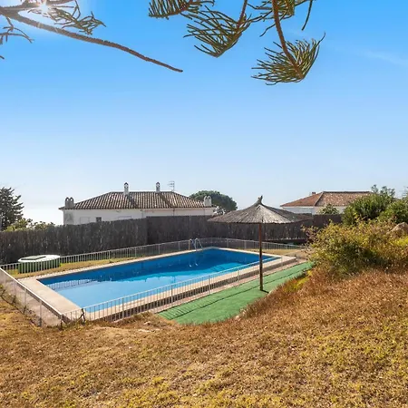 Villa Great 70's Style House
